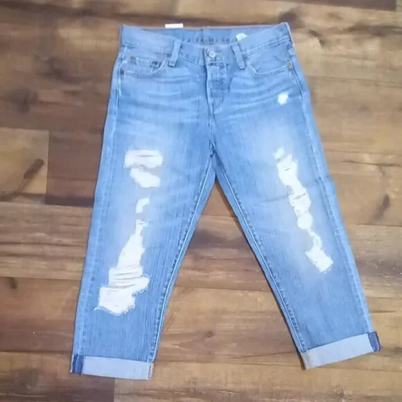 The LEVI 501® Button Fly Distressed Cropped Jean - Picture 1 of 7